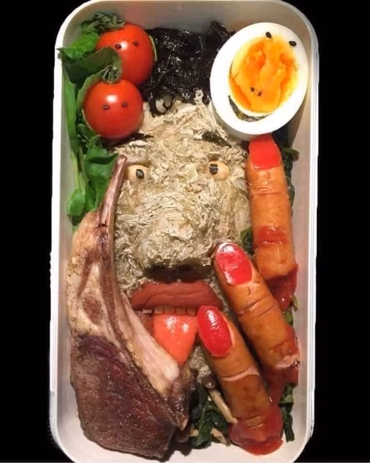 Những mẫu hộp cơm kinh dị này đang được cư dân mạng Việt Nam liên tục chia sẻ.