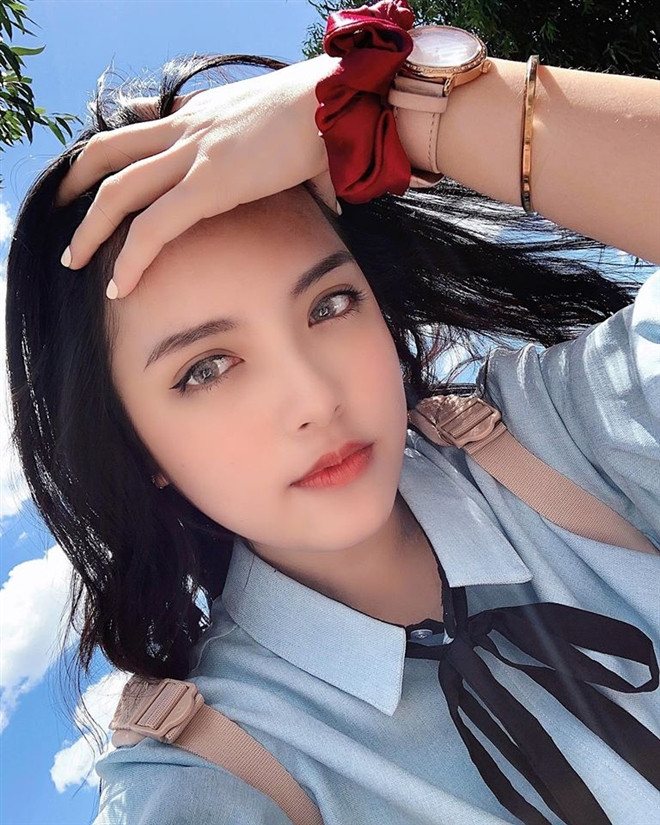 Nội dung những video của Mẫn Nhi khá đơn giản, cô bạn chỉ ghi lại cuộc sống thường ngày của du học sinh, kinh nghiệm du học, chuyện tình cảm hay tâm sự chuyên làm đẹp,...