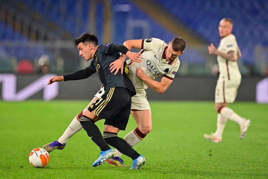 Xac dinh 2 cap dau ban ket Europa League-Hinh-3