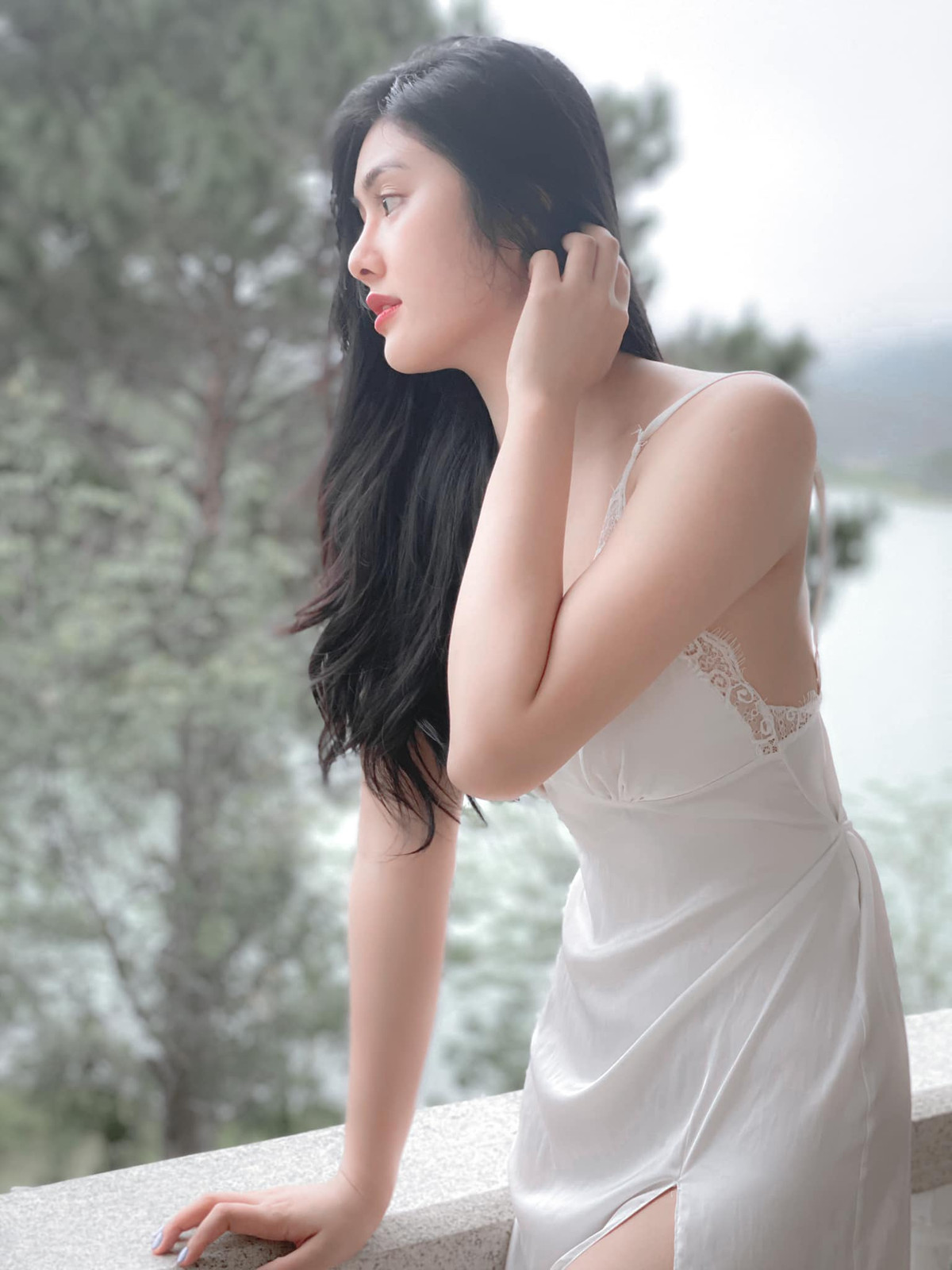 Hiện tại, ở tuổi 26, Huỳnh Tiên đang có một cuộc sống nhiều người mơ ước và thành công trên con đường nghệ thuật mình theo đuổi.