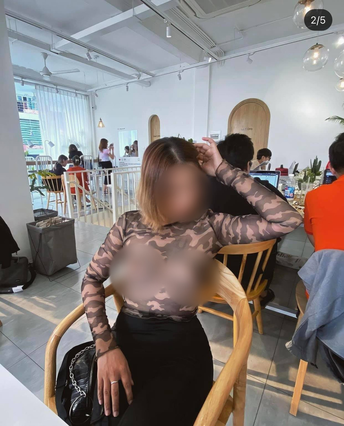 Theo chị, trên cơ thể con người chỉ mỗi bộ phận sinh dục cần phải che đậy, còn ngực là bộ phận đáng được thể hiện tự do ở nơi công cộng.