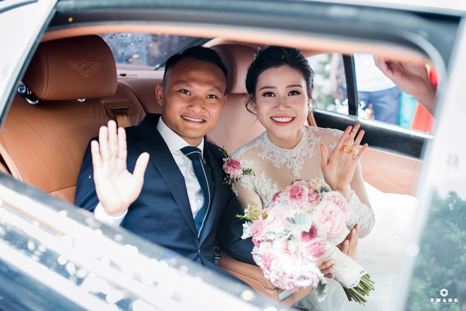 Trước khi chính thức lên xe hoa với cầu thủ Trọng Hoàng, nàng WAG Quỳnh Anh vẫn là cái tên hoàn toàn xa lạ với người hâm mộ bóng đá.