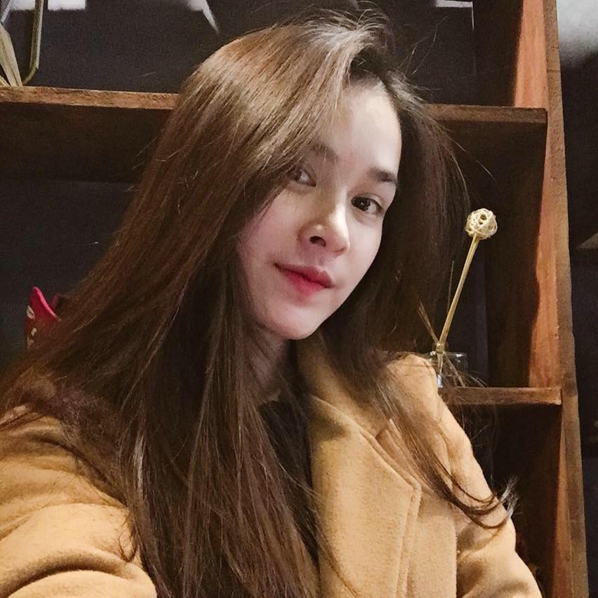 Nàng WAG đến từ Tuyên Quang cũng chính là mối tình đầu sâu đậm của chàng cầu thủ sinh năm 1993.