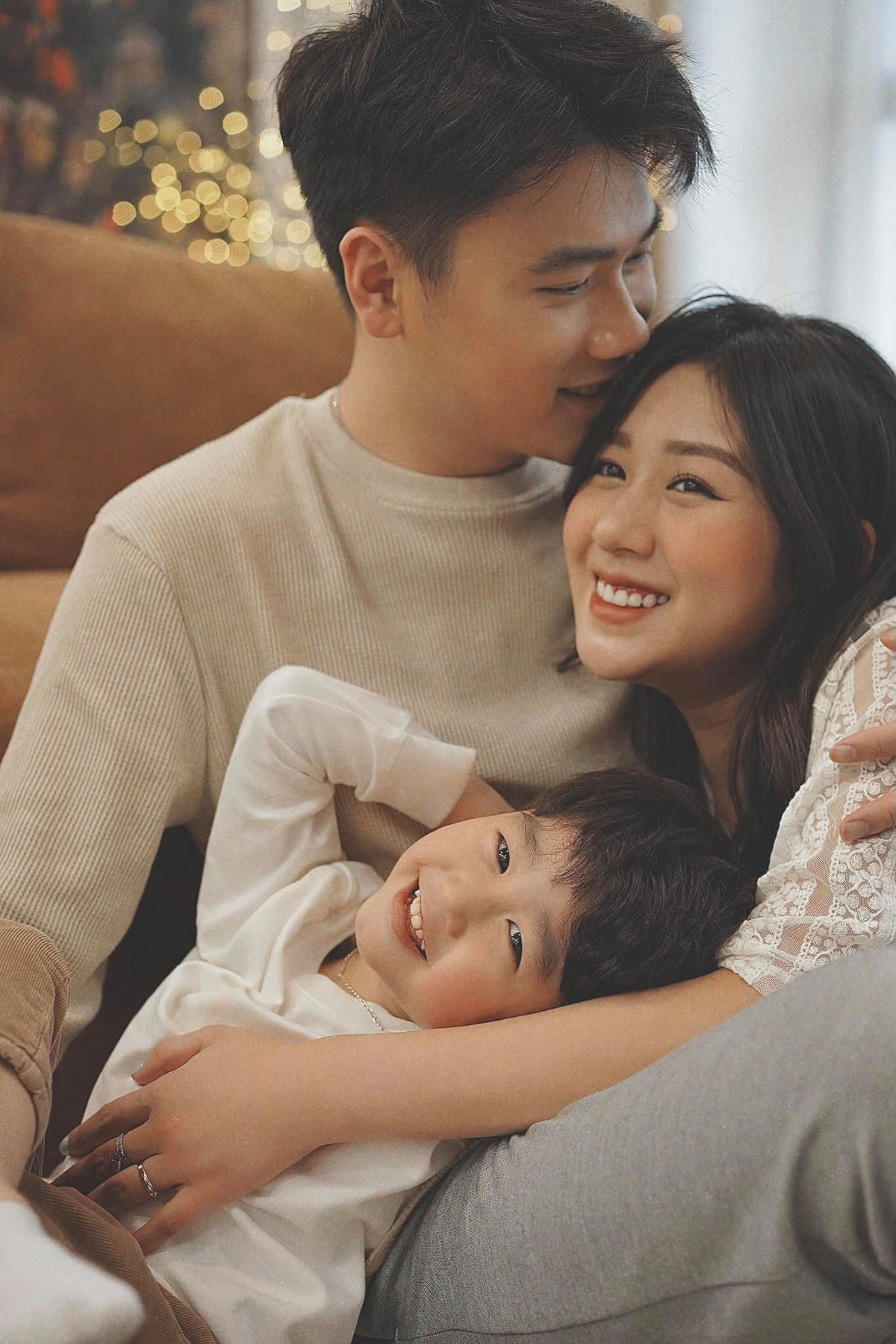 Ở cữ vẫn xinh xuất sắc, Trang Lou khiến hội mẹ bỉm “phát ghen“ O cu van xinh xuat sac, Trang Lou khien hoi me bim “phat ghen“