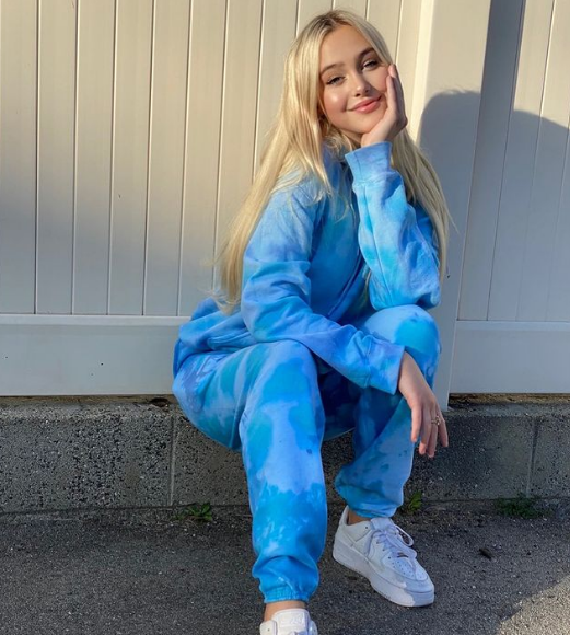 Havanna Winter có phong cách thời trang trẻ trung nhưng cũng không kém phần trưởng thành. ô thường chọn những item như quần jean, áo phông, áo croptop hoặc váy bodycon bó sát, kể cả bikini gợi cảm.