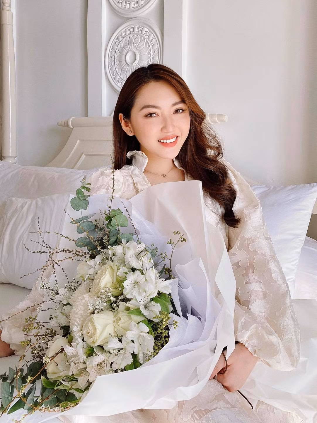 Năm 2017, Chloe Nguyễn được đề cử trong danh sách Influence Asia tổ chức tại Malaysia.