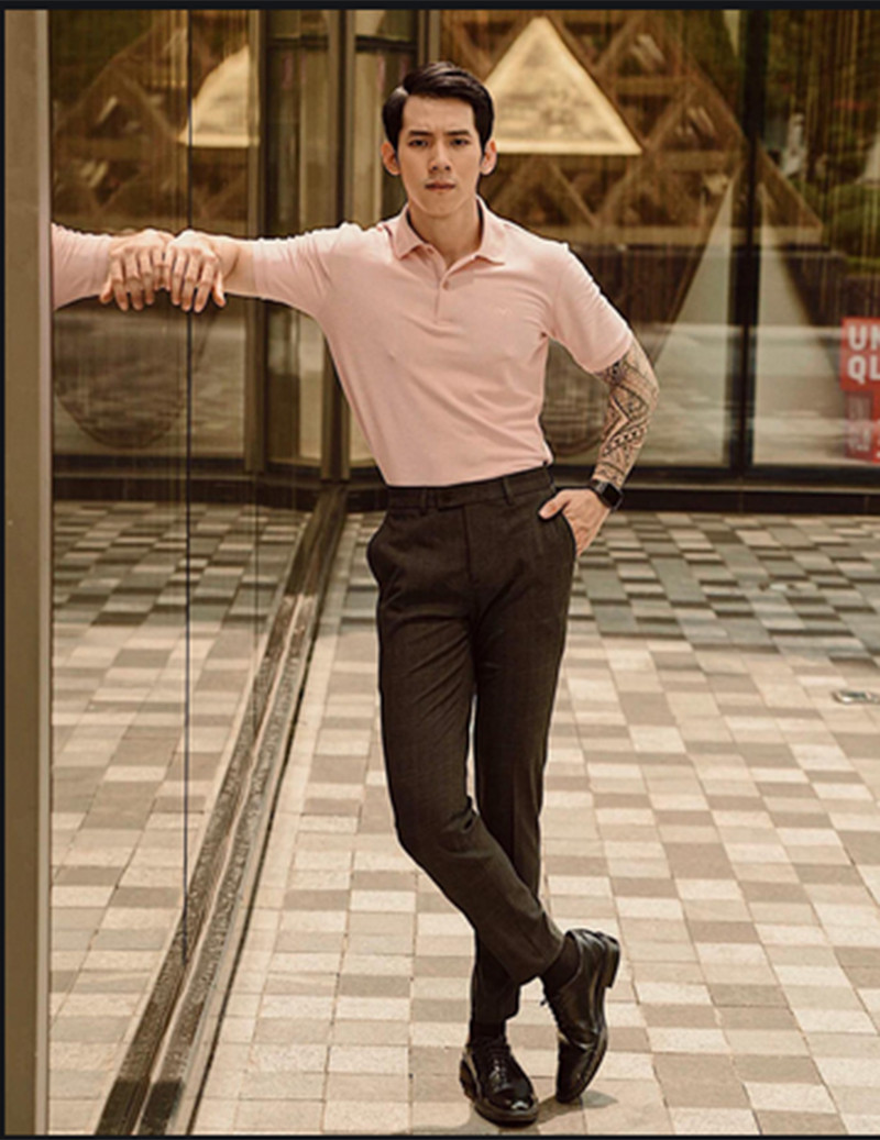 Phú Thịnh sở hữu độ nổi tiếng nhất định trên mạng xã hội dù không còn hoạt động nghệ thuật rầm rộ.