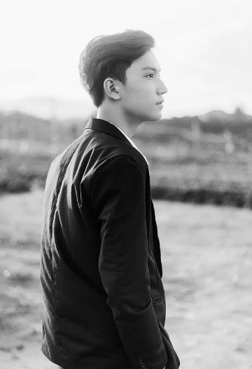 Danh sách nam thần cần follow chỉ nhờ 2 bức ảnh chụp lén phải kể đến anh chàng có tên Hoàng Đạt.