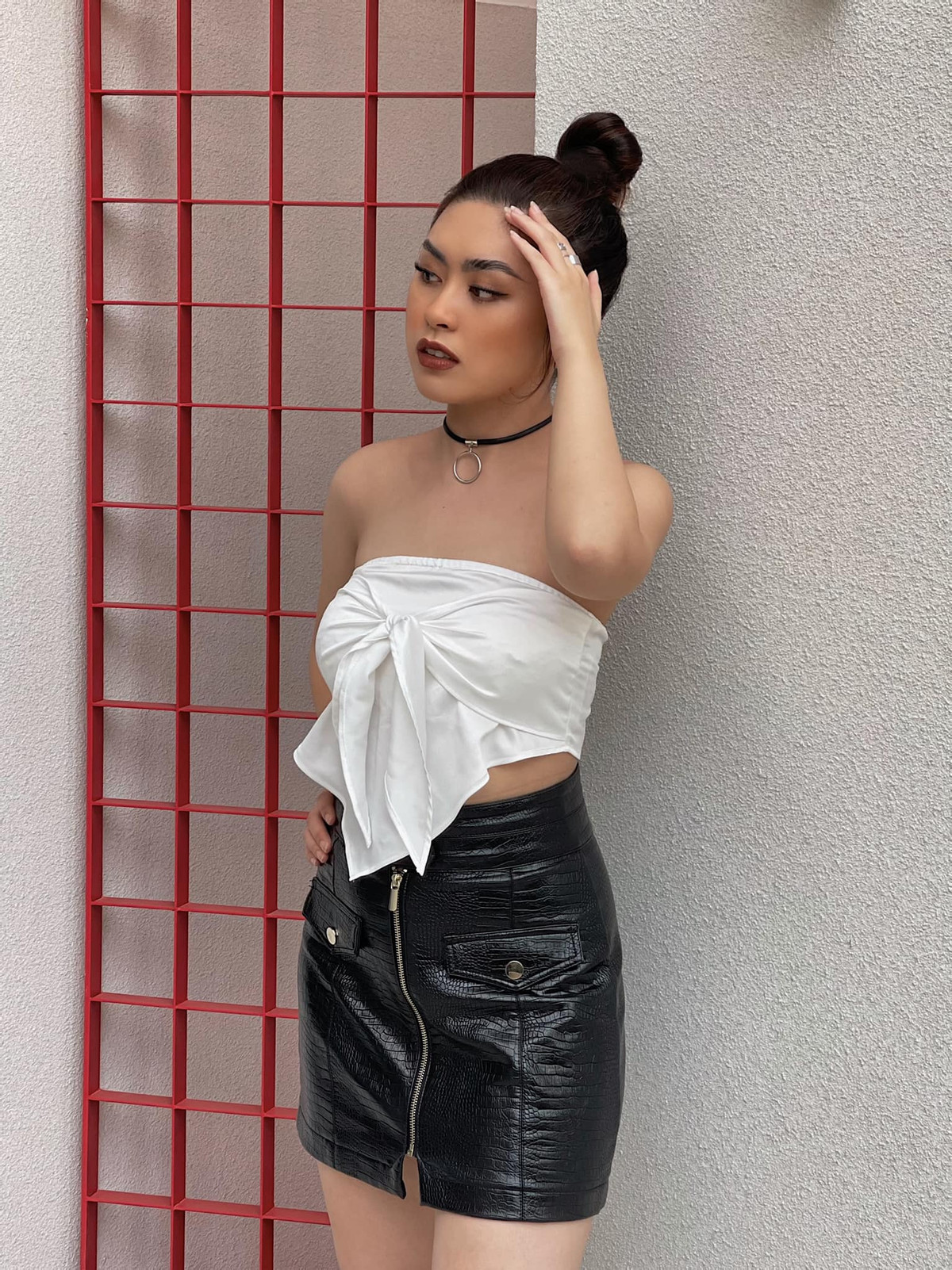 Trước đây hot girl Bell Nguyễn theo đuổi phong cách thời trang từ năng động, khỏe khoắn. Tuy nhiên thời gian này cô nàng chuyển hướng gợi cảm, sexy hơn.