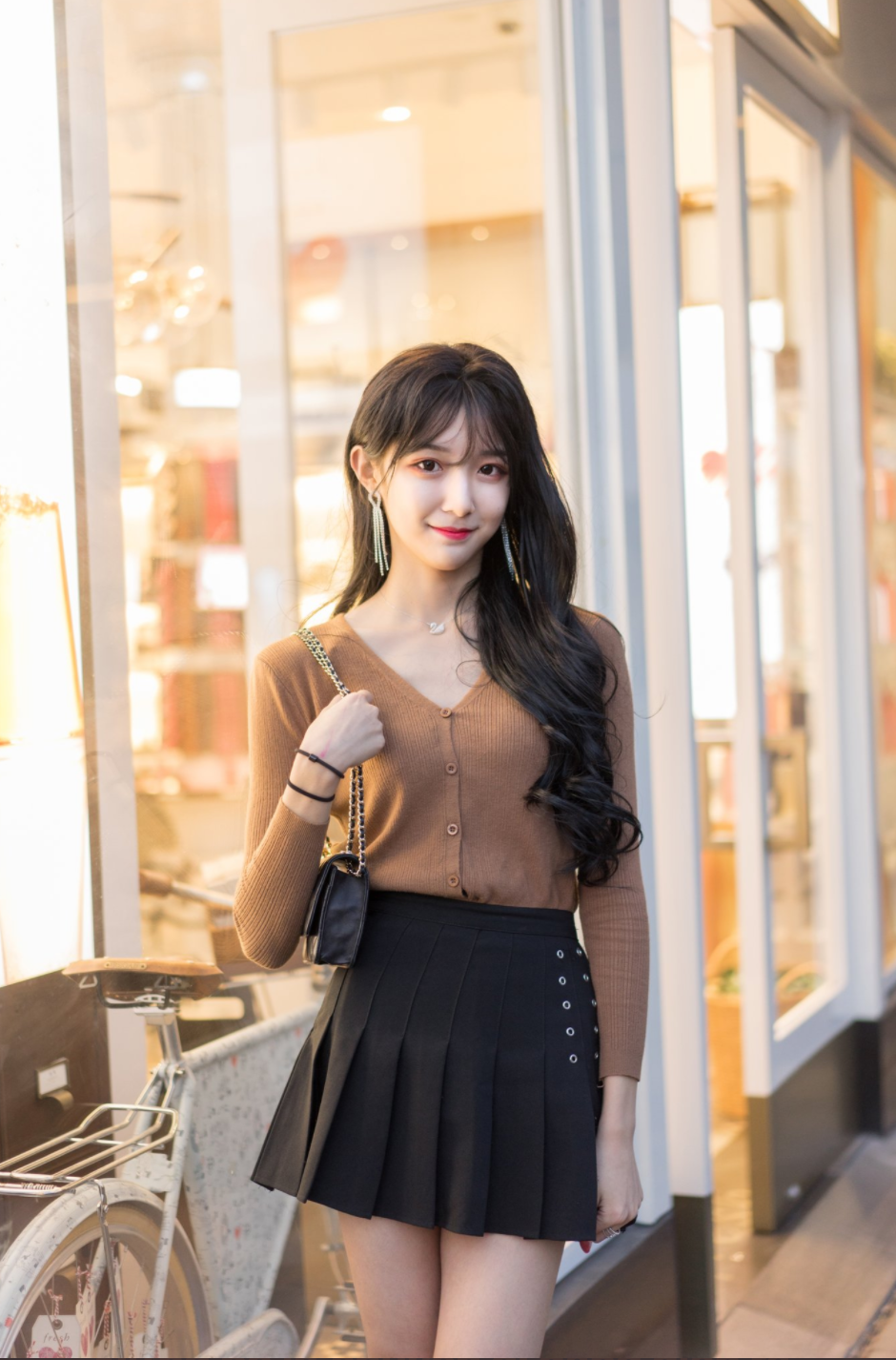 Sau này, khi đã xác định sự khác biệt của mình, cô nàng quyết định chuyển giới để sống đúng với bản thân.