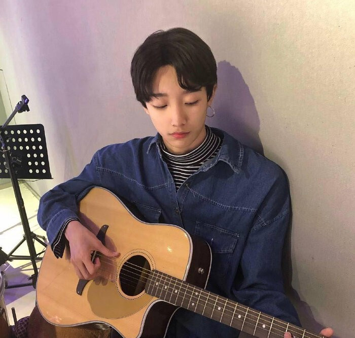 Nổi tiếng là thế nhưng nhiều người theo dõi Abbily sau này không hề biết rằng Abbily từng là một chàng trai "chính hiệu".