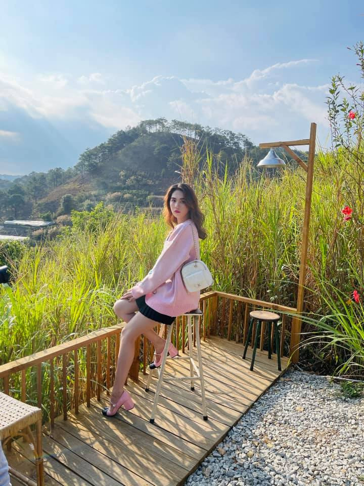 Hơn thế nữa, việc liên tục có ý tưởng xây thêm cơ ngơi mới cho mình cũng chứng tỏ Ngọc Trinh đang sở hữu khối tài sản không hề nhỏ.