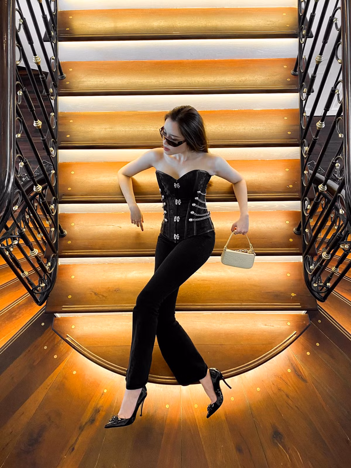 Thanh Thanh Huyền là cái tên hot nhất nhì VTV cũng như các cuộc thi nhan sắc.