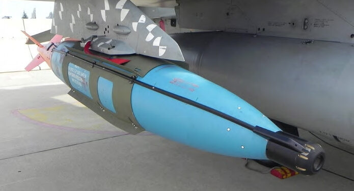 Kết quả các vụ thử đều thành công, khi các quả bom được chuyển đổi đều giảm đáng kể bán kính lệch mục tiêu (CEP).