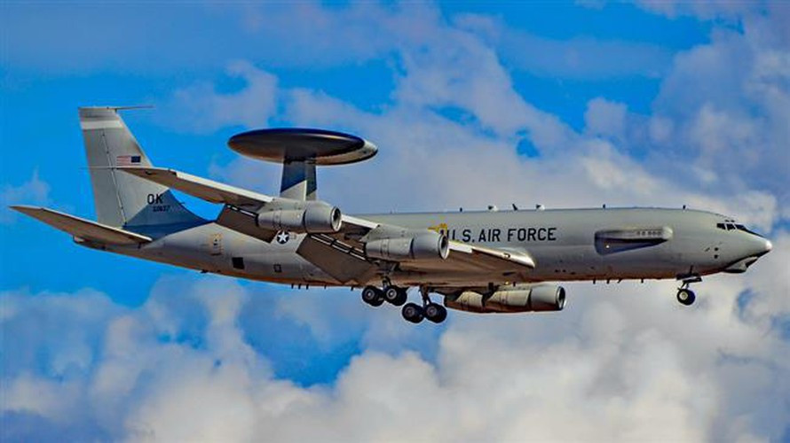 Khoảng 1.500 chuyến bay đã được thực hiện trong khuôn khổ hiệp ước, các nước tham gia đồng ý cho phép thực hiện chuyến bay giám sát trên toàn bộ lãnh thổ, nhưng một số khu vực tại Nga vẫn bị hạn chế cho đến thời điểm hiện tại.