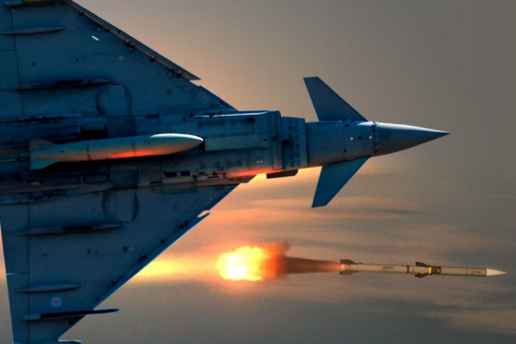 "Bởi vì Mỹ sẽ rút khỏi hiệp ước chỉ 6 tháng sau đó, liên minh có thể sử dụng khoảng thời gian này để gây áp lực với Nga", tờ báo Deutsche Welle của Đức trích dẫn thông tin từ Tổng thư ký NATO.