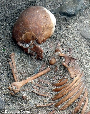 Các bằng chứng khảo cổ cho thấy con người đã định cư trên quần đảo Orkney từ thiên niên kỷ thứ 4 trước Công nguyên.