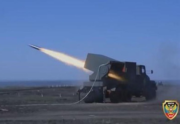 Các khẩu đội pháo phản lực có thể nhanh chóng biến biên đội xe tăng hoặc căn cứ đối phương thành bình địa chỉ sau ít phút.