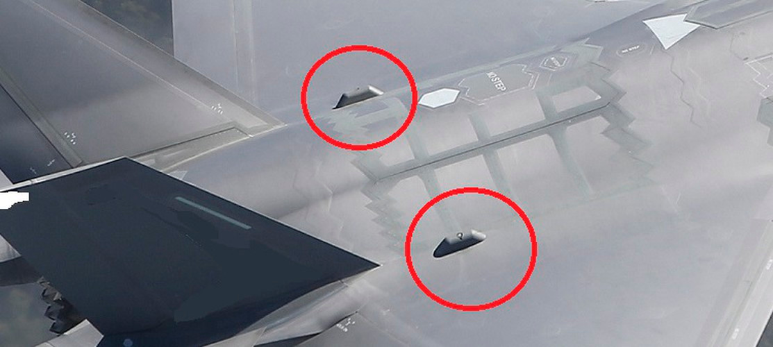 Trên chiến trường Syria, lực lượng phòng không chỉ nhận biết mình đã trở thành "nạn nhân" của tiêm kích tàng hình F-35I Adir khi mảnh bom đường kính nhỏ GBU-39 SDB được tìm thấy trong đống đổ nát, còn trên màn hình hoàn toàn không có tín hiệu radar.