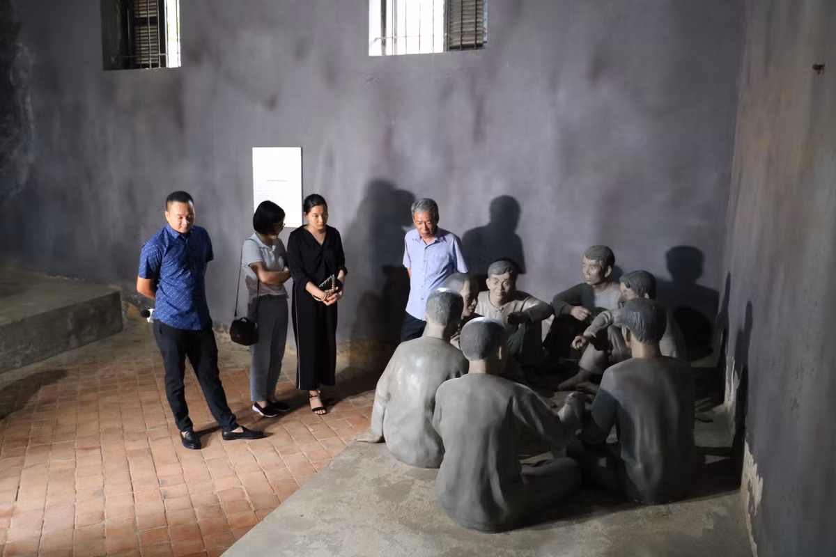 Chỉ tính trong giai đoạn 1930-1945, nhà tù đã giam cầm hơn 1.000 chiến sĩ cách mạng và những người yêu nước.