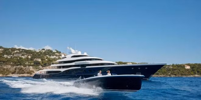 Ven man bi mat trong du thuyen cua ty phu giau nhat the gioi-Hinh-2