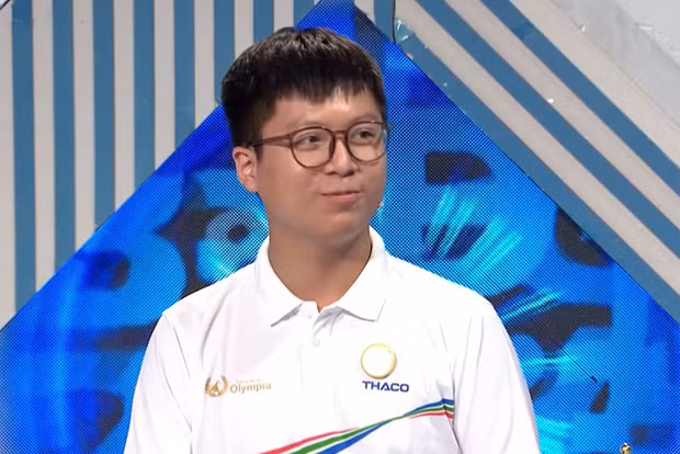 Nam sinh đã tận dụng triệt để từng giây một để trả lời câu hỏi. Có câu hỏi người dẫn chương trình đọc chưa đến nửa câu, Hải An này đưa ra đáp án chính xác.