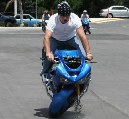 Những khoảnh khắc trước tai nạn như thế này rõ ràng là độc nhất vô nhị khó có ai có thể dàn dựng được.