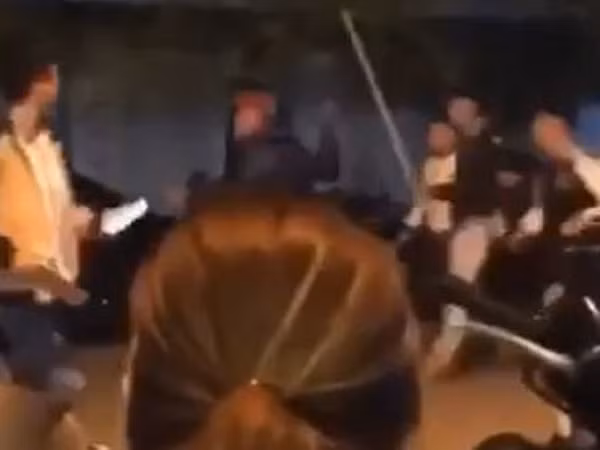 Hai Phong: Thieu nien cam hung khi ruot nhau trong dem vi thich mot co gai