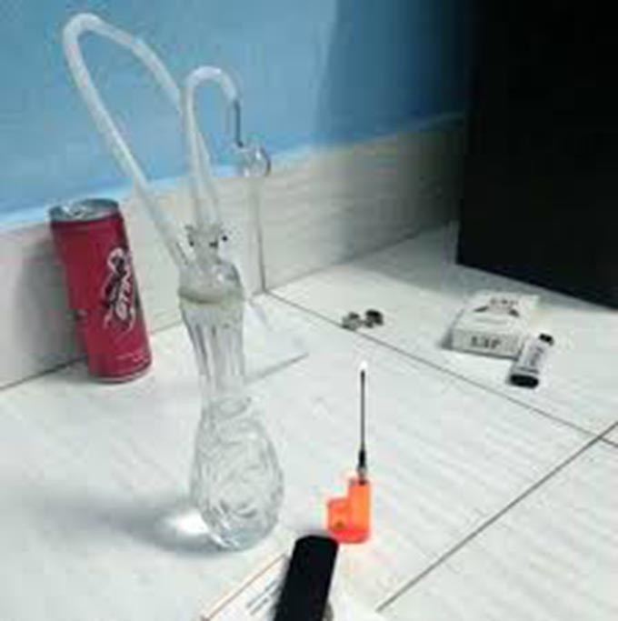 Ngay sau đó, Công an TP Tân An, tỉnh Long An đã tạm giữ nam thanh niên này để điều tra. Theo người thân của nạn nhân, từ trước đến nay giữa ông Hoàng và Lễ không hề xảy ra mâu thuẫn gì. 