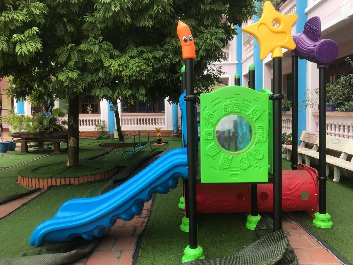 Vu be trai tu vong do ket dau khi choi cau truot: Trieu tap 3 co giao