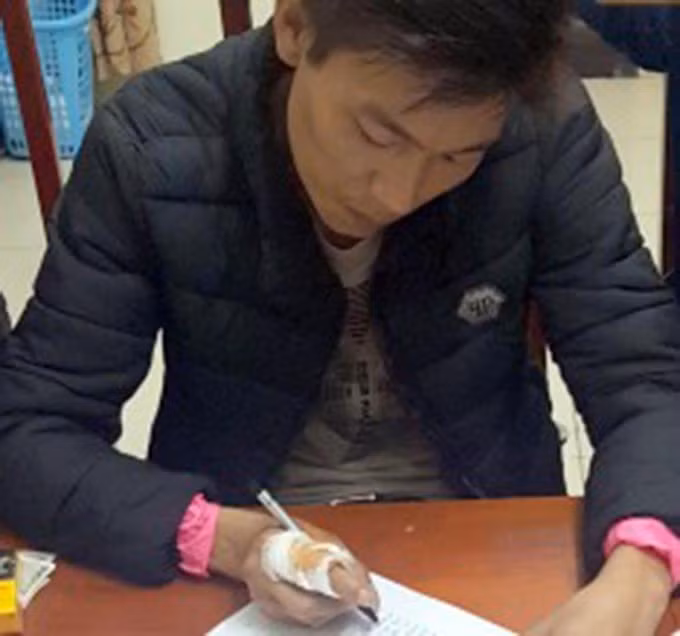 Tại Cơ quan Cảnh sát điều tra Công an huyện Thái Thụy ban đầu Bộ khai nhận, do mâu thuẫn với vợ và mẹ vợ nên khoảng 6h ngày 20/11/2019, Vũ Đức Bộ dùng dao bấm đâm nhiều nhát vào người mẹ vợ. Sau khi xác định bà Hợi đã chết, Bộ kéo bà Hợi ra cạnh bể nước và đẩy vào trong bể nước. Cơ quan công an đã tạm giữ Bộ, vụ việc đang được điều tra, làm rõ.