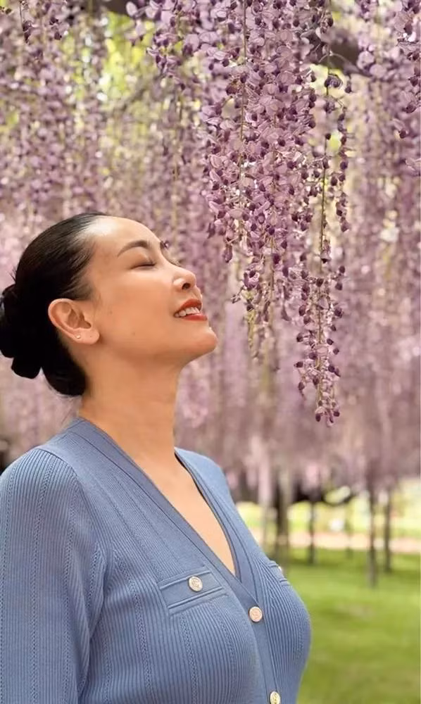 Hoa hau noi tieng dong con, dang quang 32 nam van tre dep kho tin-Hinh-10