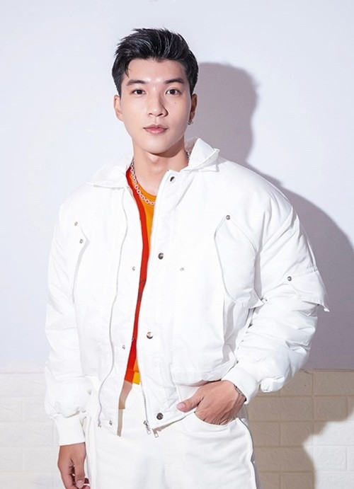 HIEUTHUHAI tên thật là Trần Minh Hiếu. Năm 2020, tham gia King of rap, anh dừng chân ở top 8 và giành giải Thí sinh được yêu thích nhất. Ảnh: FB HIEUTHUHAI.