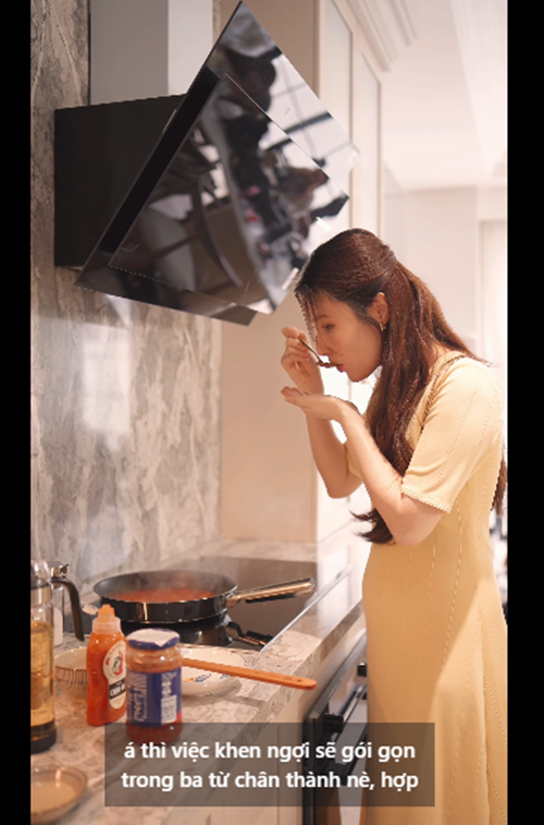 Nữ diễn viên liên tục trổ tài nấu ăn. Ảnh: Instagram Diễm My.