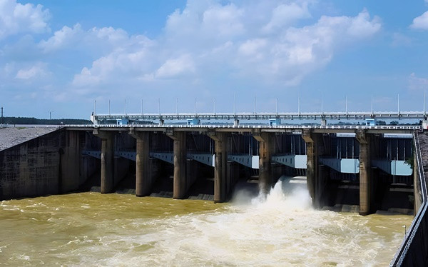Ngày mai, hồ thủy điện lớn nhất miền Nam sẽ tiến hành xả lũ Ngay mai, ho thuy dien lon nhat mien Nam se tien hanh xa lu