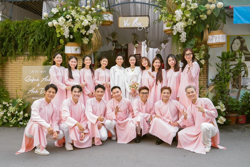 Ngoài ra, đám cưới của Anh Đức dành cho người lớn, không gian không phù hợp với trẻ em. Ảnh: FB Anh Đức.