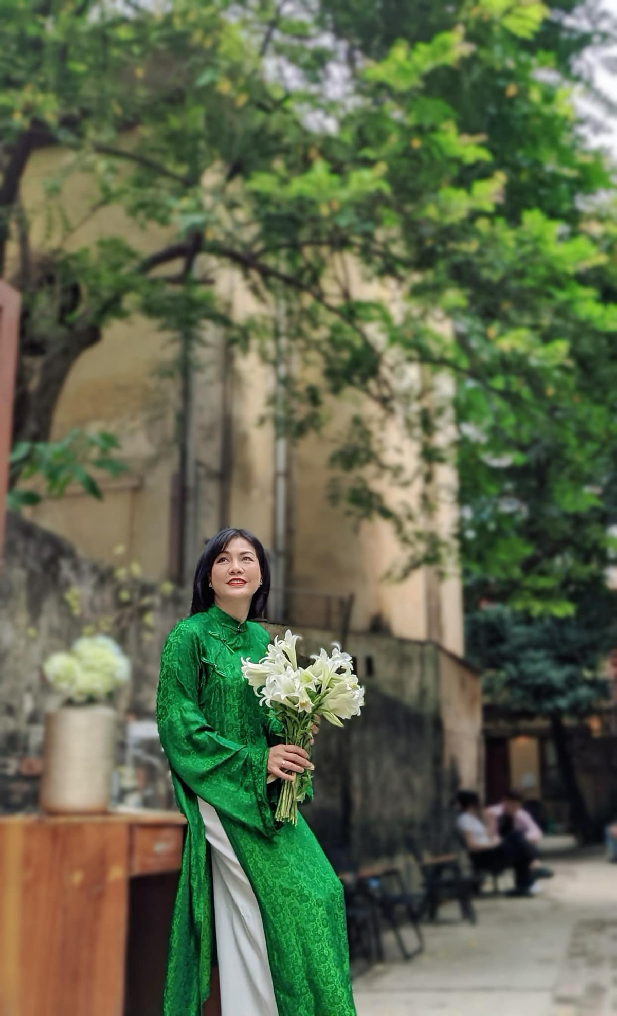 Sở hữu nhan sắc ấn tượng cùng phong thái sang chảnh nên Hoàng Xuân thường được chọn vào vai nhà giàu hay phu nhân chủ tịch. Chị được nhận xét "không hợp với vai khắc khổ".