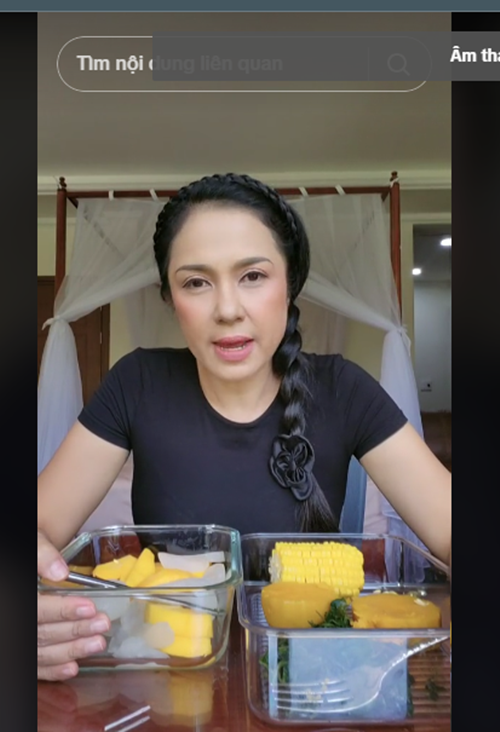 Việt Trinh ăn chay trường nhiều năm qua. Ảnh: TikTok Việt Trinh.