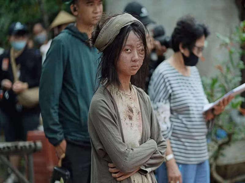 Lâm Thanh Mỹ hóa trang biến dạng trong phim kinh dị Cám. Ảnh: Pháp Luật TP HCM.