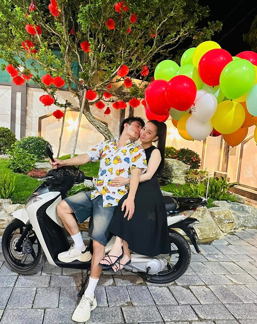 Nam diễn viên hài sống thoải mái, thảnh thơi trong căn nhà khang trang. Ảnh: FB Lê Dương Bảo Lâm.