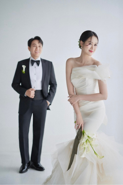 Ngoài ra, đám cưới của Anh Đức dành cho người lớn, không gian không phù hợp với trẻ em.