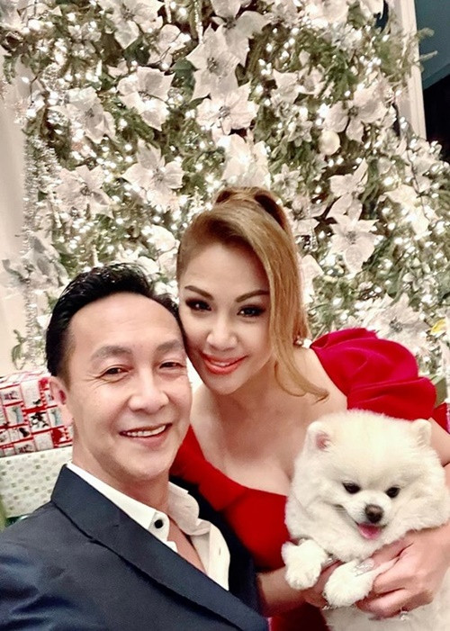 Minh Tuyết - em út trong gia đình Cẩm Ly lên xe hoa với doanh nhân Diệp Keith. Giống Cẩm Ly, Minh Tuyết vẫn hoạt động nghệ thuật sau khi kết hôn. Ảnh: FB Minh Tuyết.