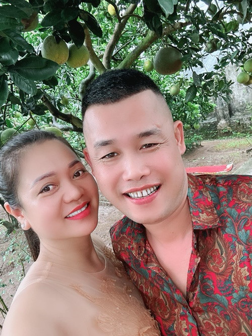 Cuối tháng 8/2024, rộ tin đồn Hiệp Hà cưới vợ lần 4. Nhanh chóng, nam diễn viên phủ nhận tin đồn. Ảnh: FB Hiệp Gà.