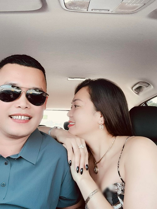 Hiệp Gà chia sẻ trên Vietnamnet, anh và bạn gái đang sống chung, dự định sẽ tổ chức một bữa tiệc ấm cúng thay vì tổ chức đám cưới rình rang. Ảnh: FB Hiệp Gà.