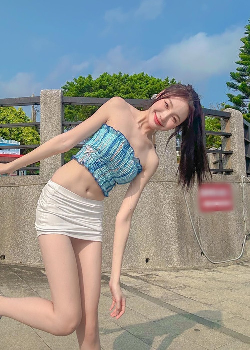 Kornkanok được nhiều cư dân mạng yêu thích nhờ vẻ ngoài gợi cảm, ngọt ngào.