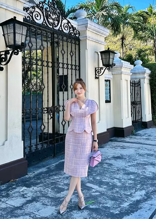 Hạnh Sino đang có cuộc sống rất sang chảnh.