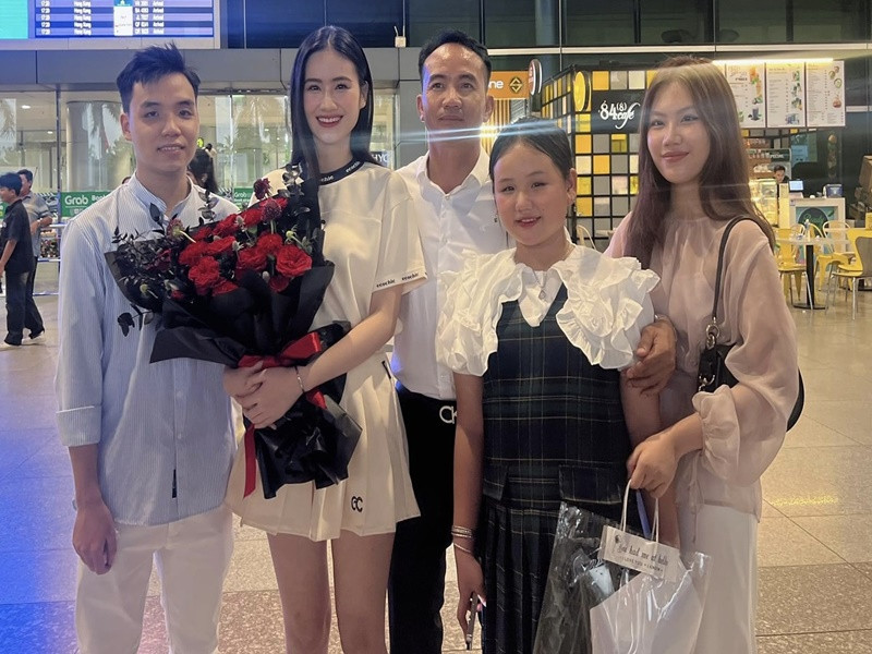 Anh Kiệt ủng hộ Ý Nhi du học Úc. Ảnh: Vietnamnet.