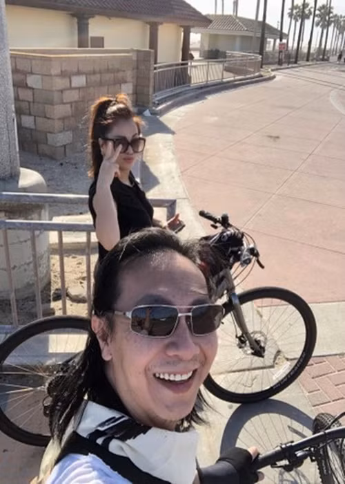 Minh Tuyết chia sẻ trên Dân Việt, chồng cô không phải một tỷ phú như nhiều người đồn đại.