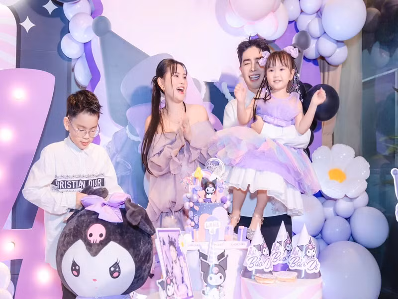 Bé Lana là trái ngọt hôn nhân của Thu Thủy và Kin Nguyễn. Ảnh: FB Kim Cương.