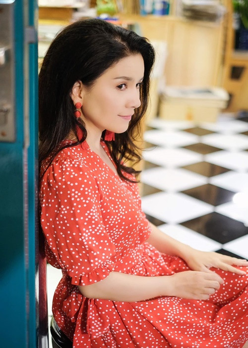 Ngọc Trinh kết hôn với một đạo diễn người Hàn Quốc cách đây nhiều năm.